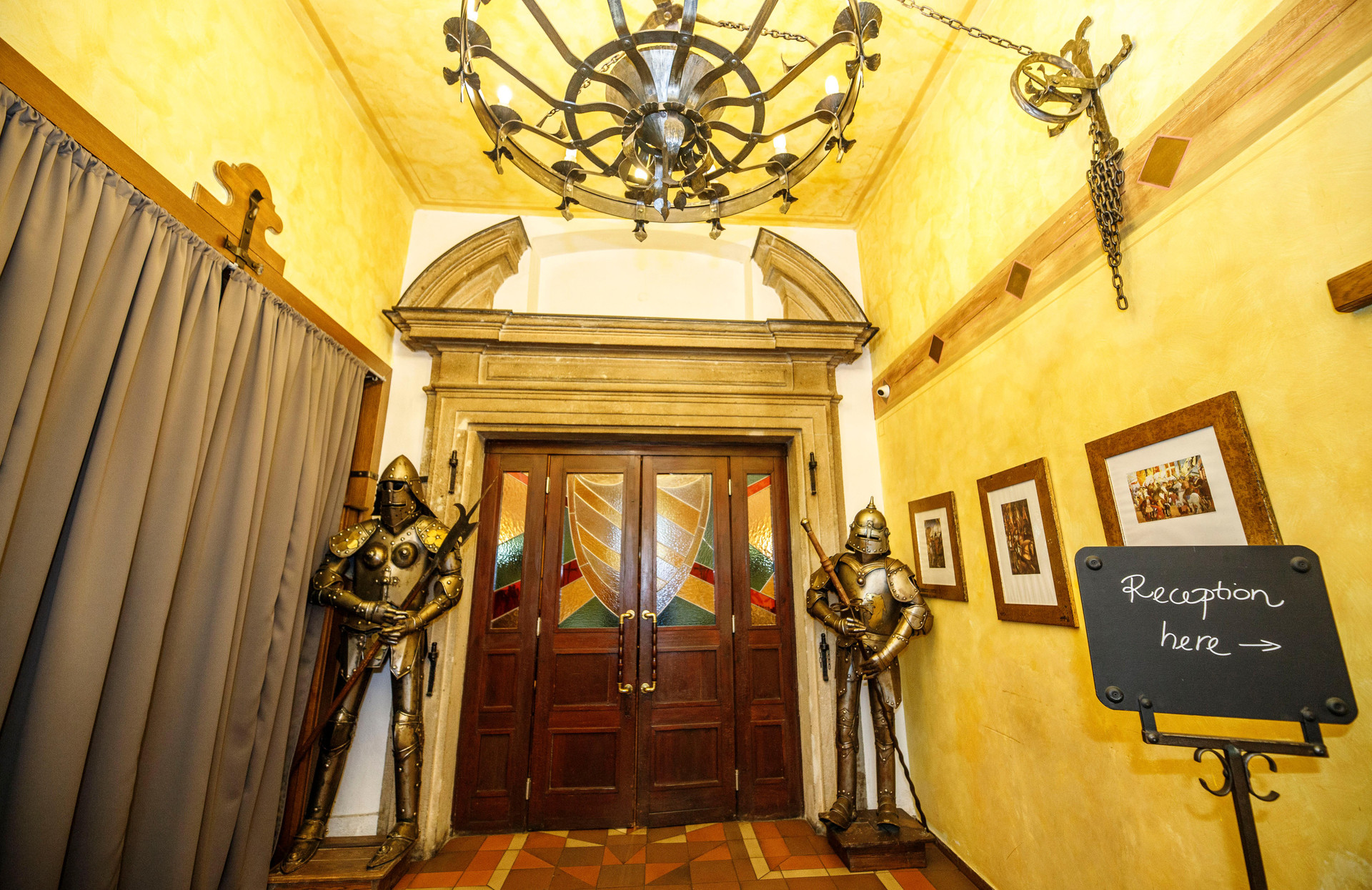 Restaurant Pytloun Old Armoury Hotel Prague
