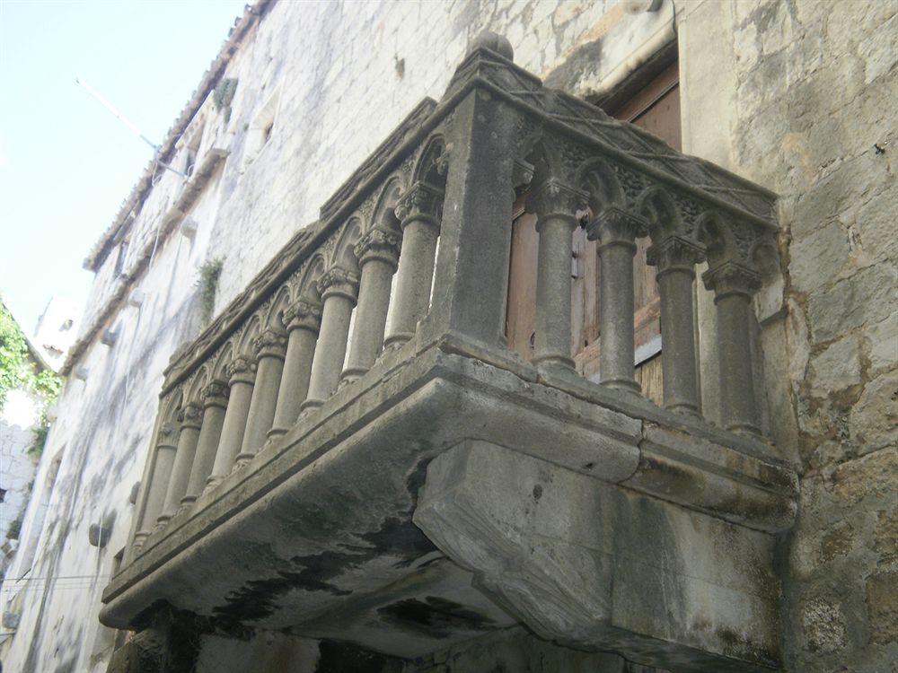 Vista Exterior Palace Stafileo