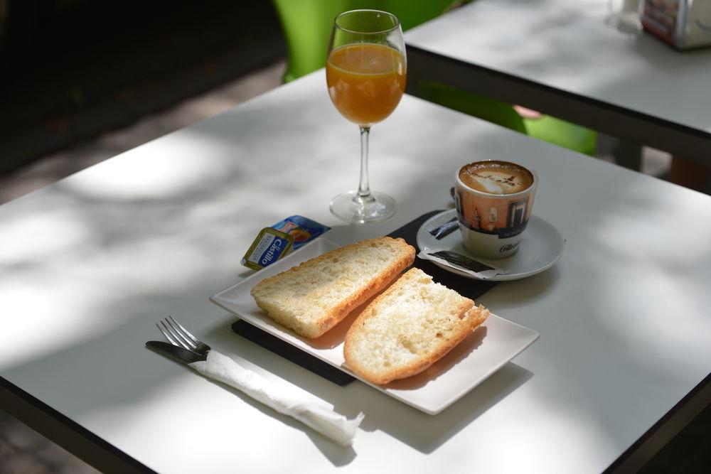Restaurant B&B Mare de Deu Jardines del Turia