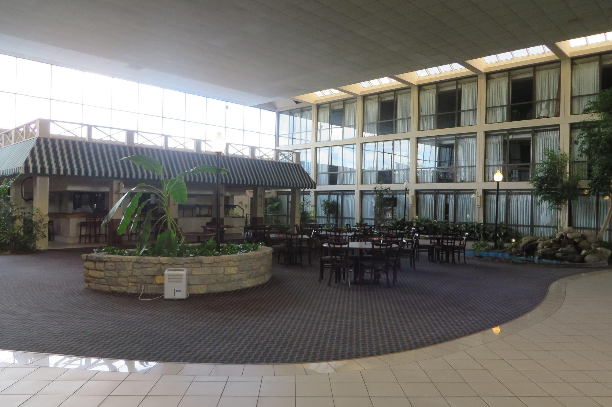 Restaurant Days Inn by Wyndham Columbus Airport