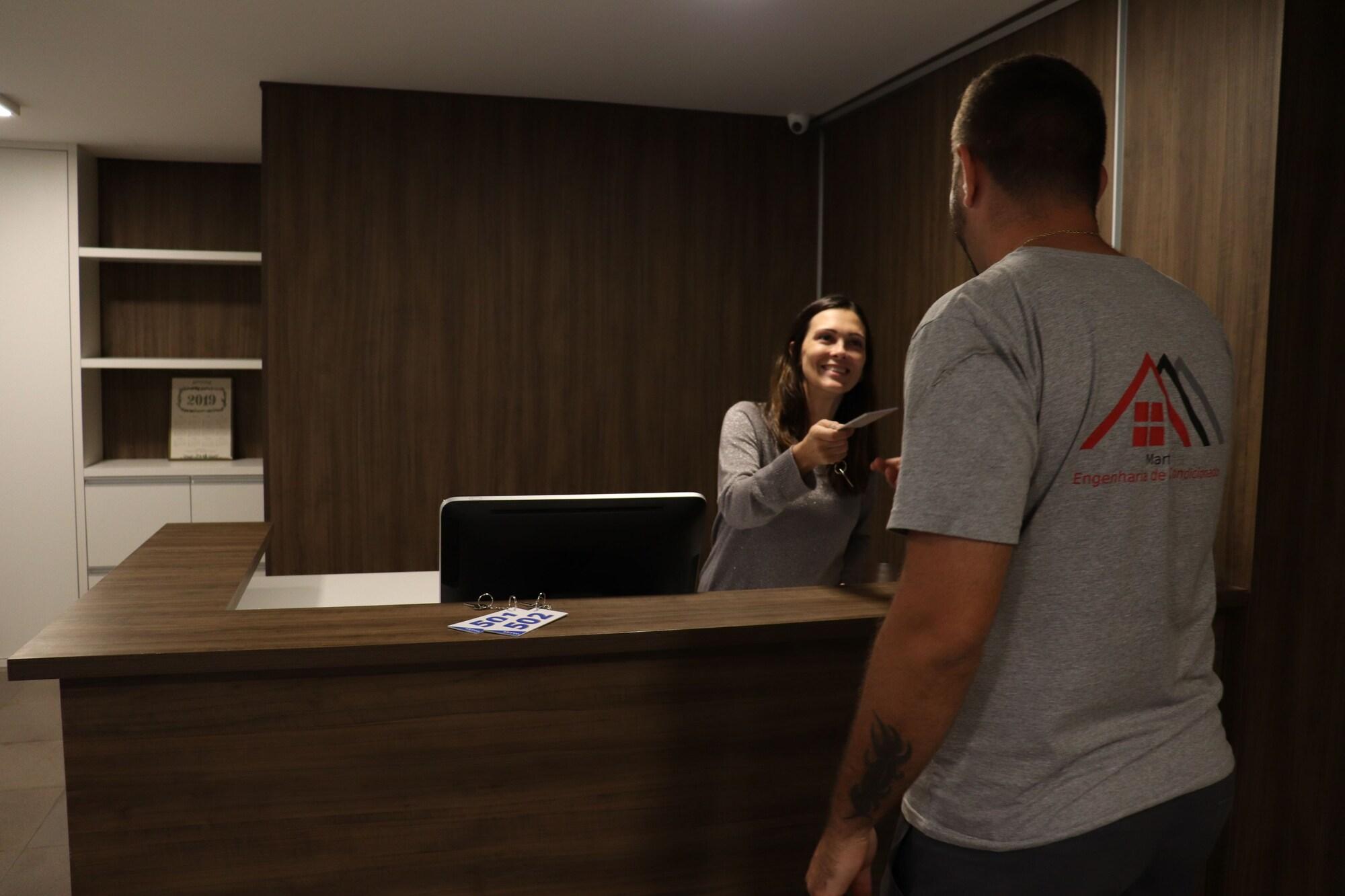 Vista Lobby Letto Hotel Royal Porto Alegre