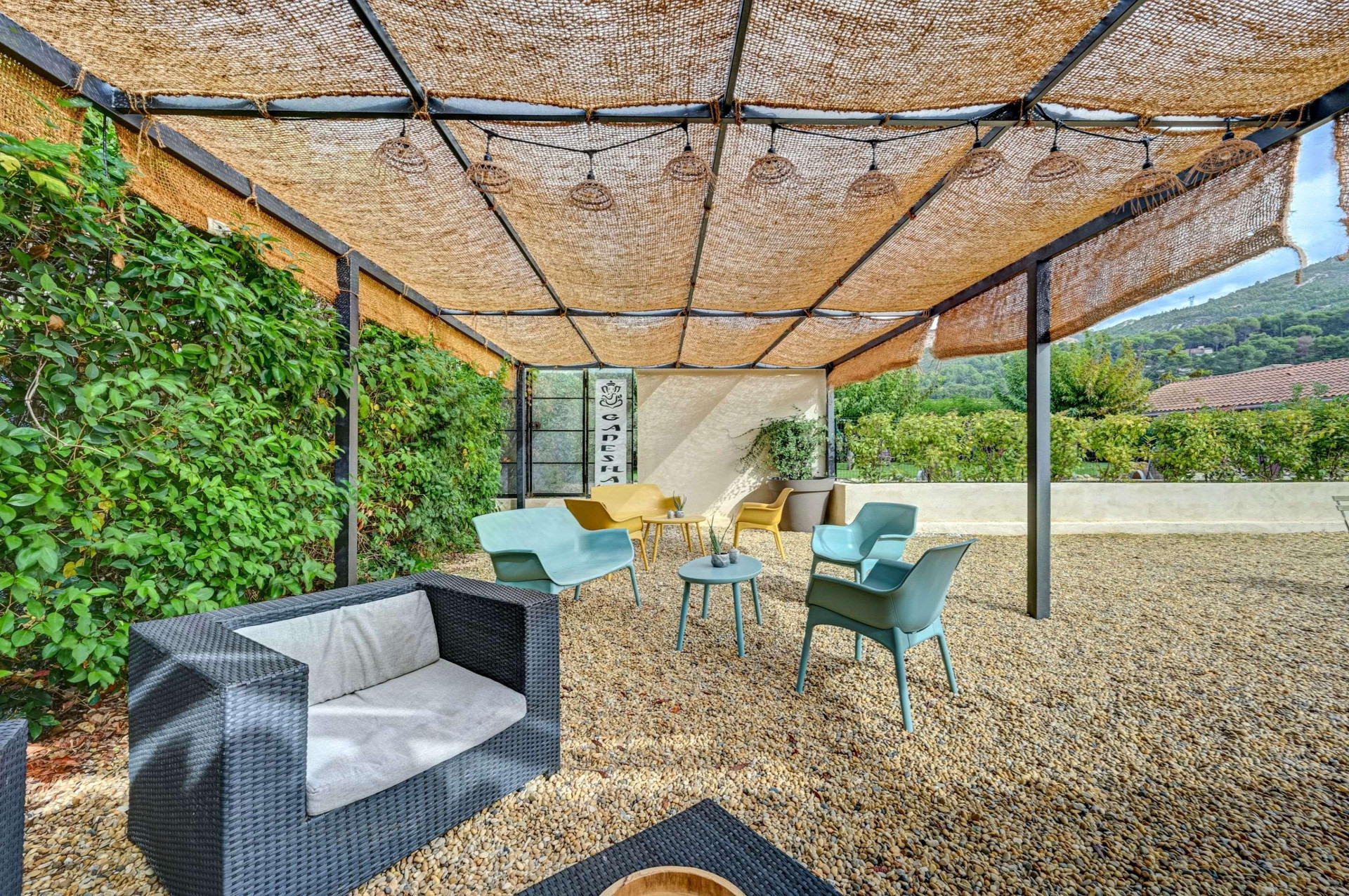 Bar/Salón Contact Hôtel Le Provence