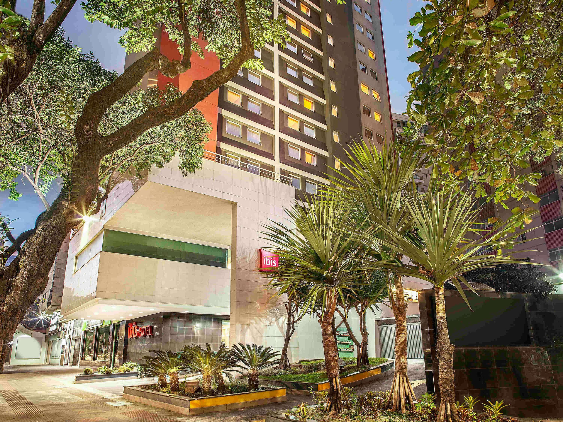 Vista Exterior Ibis Belo Horizonte Savassi