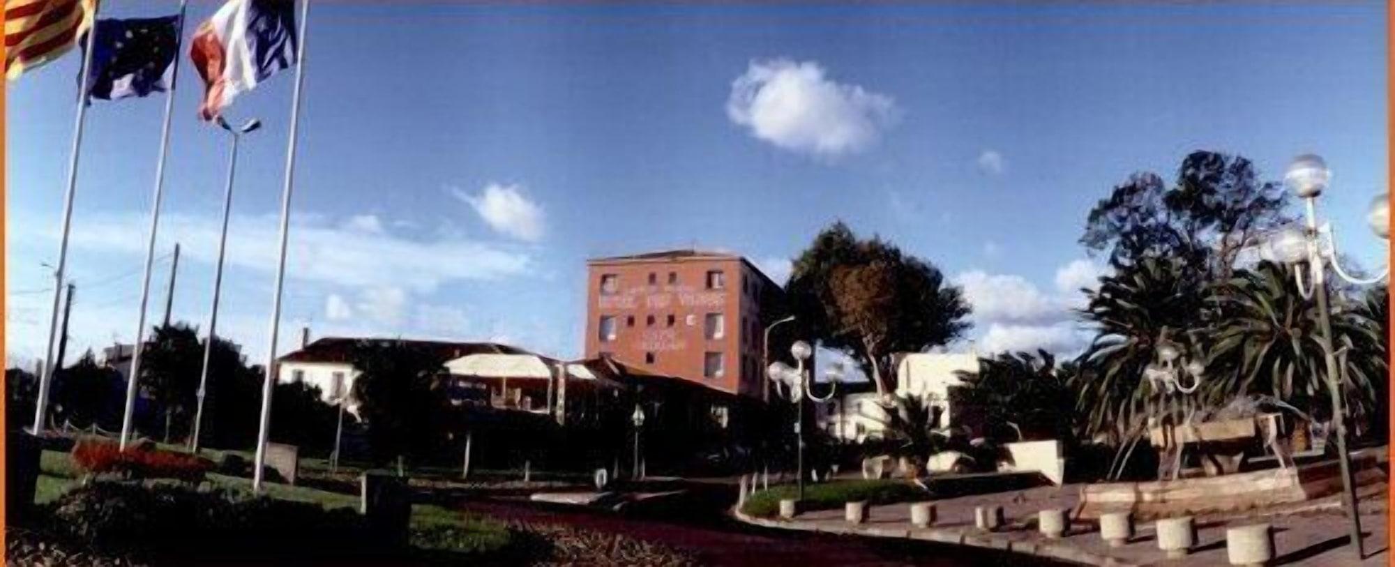 Varios Hotel des Vignes
