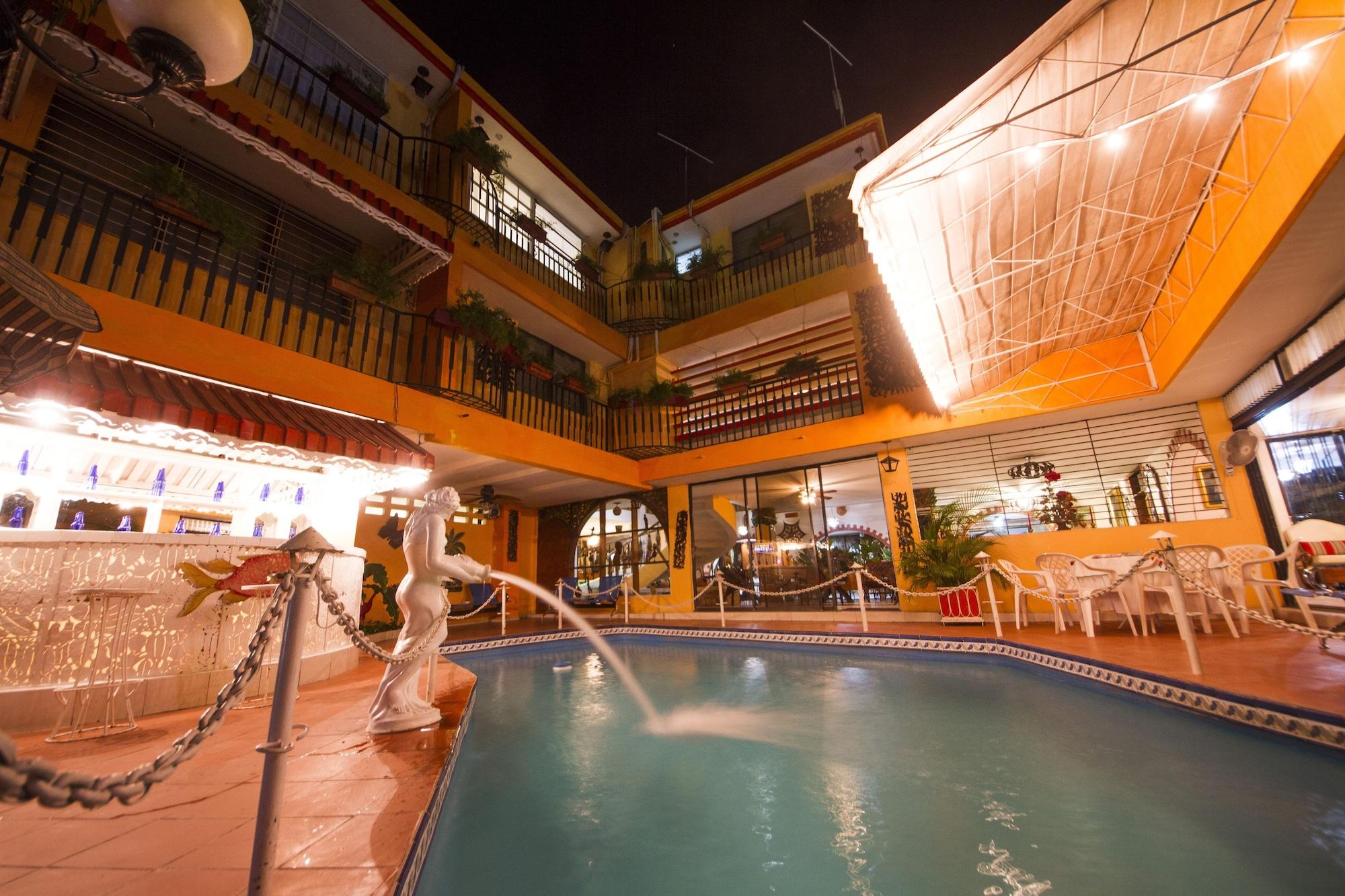 Varios Ideal Villa Hotel