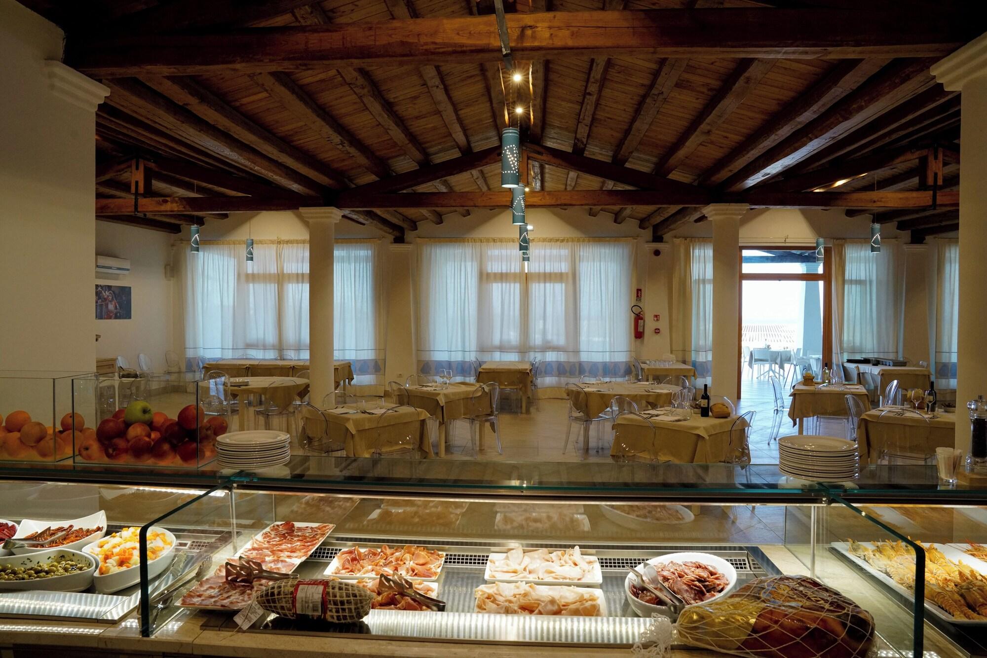 Restaurant GH Santina Resort