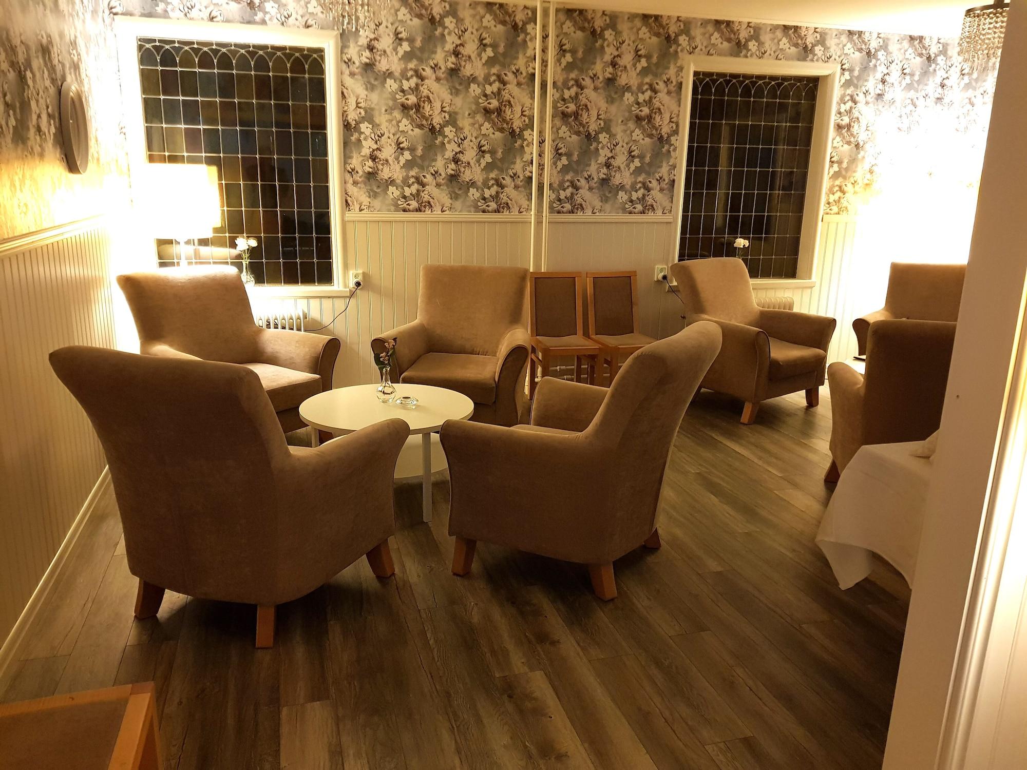 Bar/Salón Björnforsens Turist & Konferens Hotell