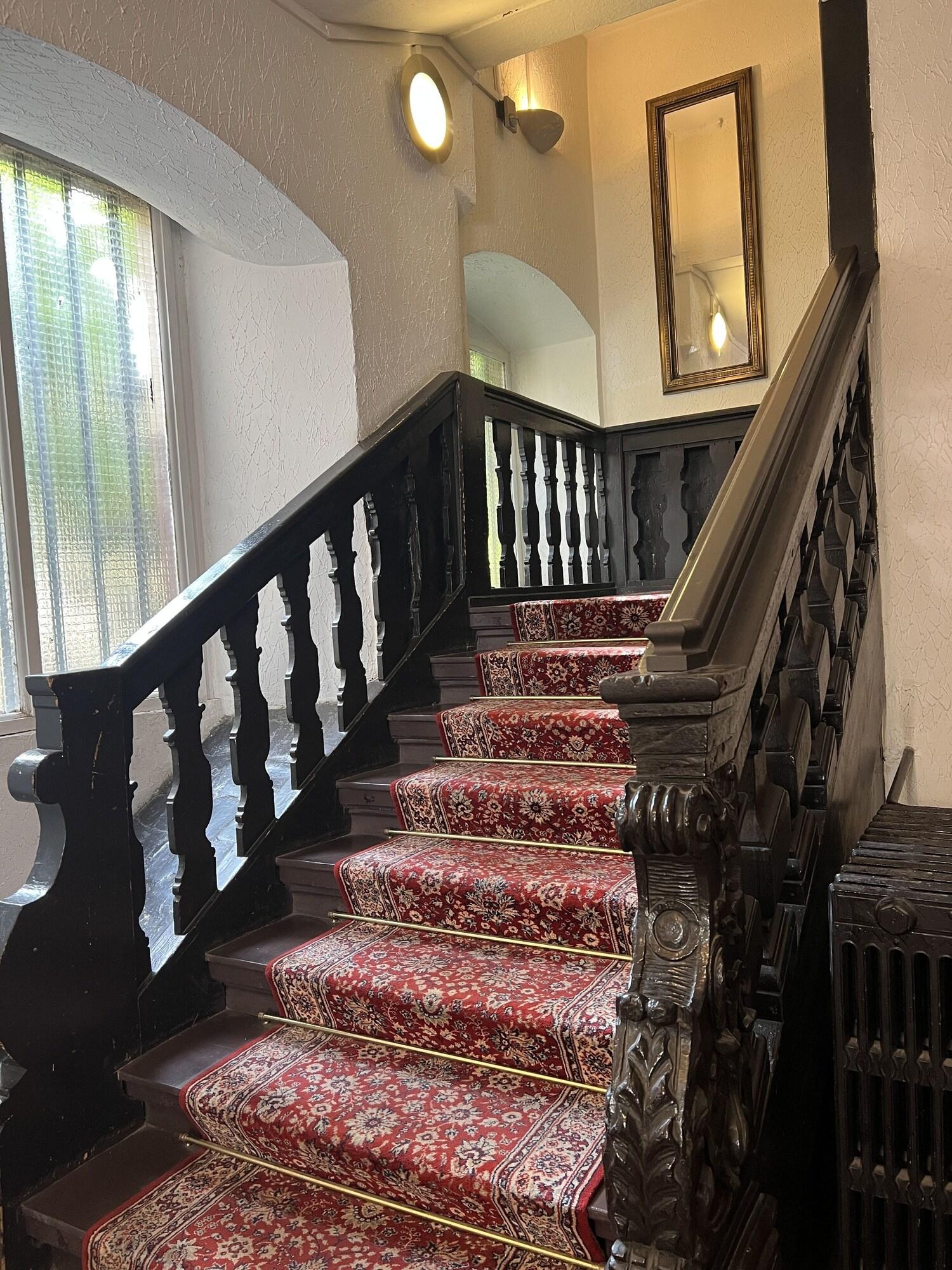 Varios Hotel Patricia