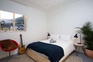 Alquiler Vacacional - Bright, spacious apartment on Camps Bay beach!