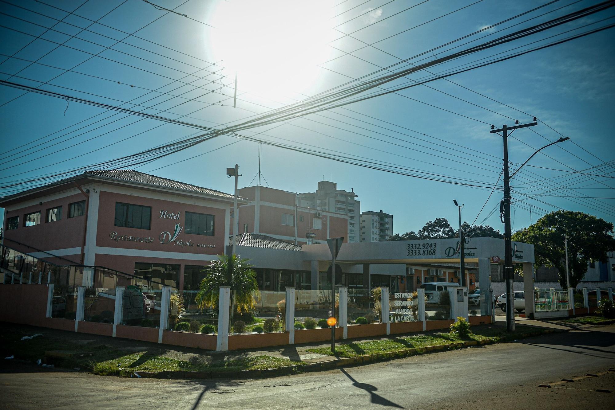 Varios Hotel D'Napoles