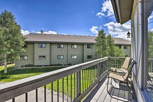 Alquiler Vacacional - 3-story Home w/ Balcony ~ 6 Mi to Winter Park!