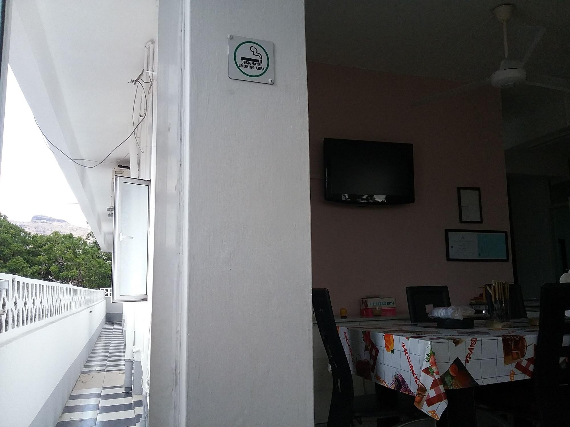 Vista Lobby La Plaine Verte Guest House