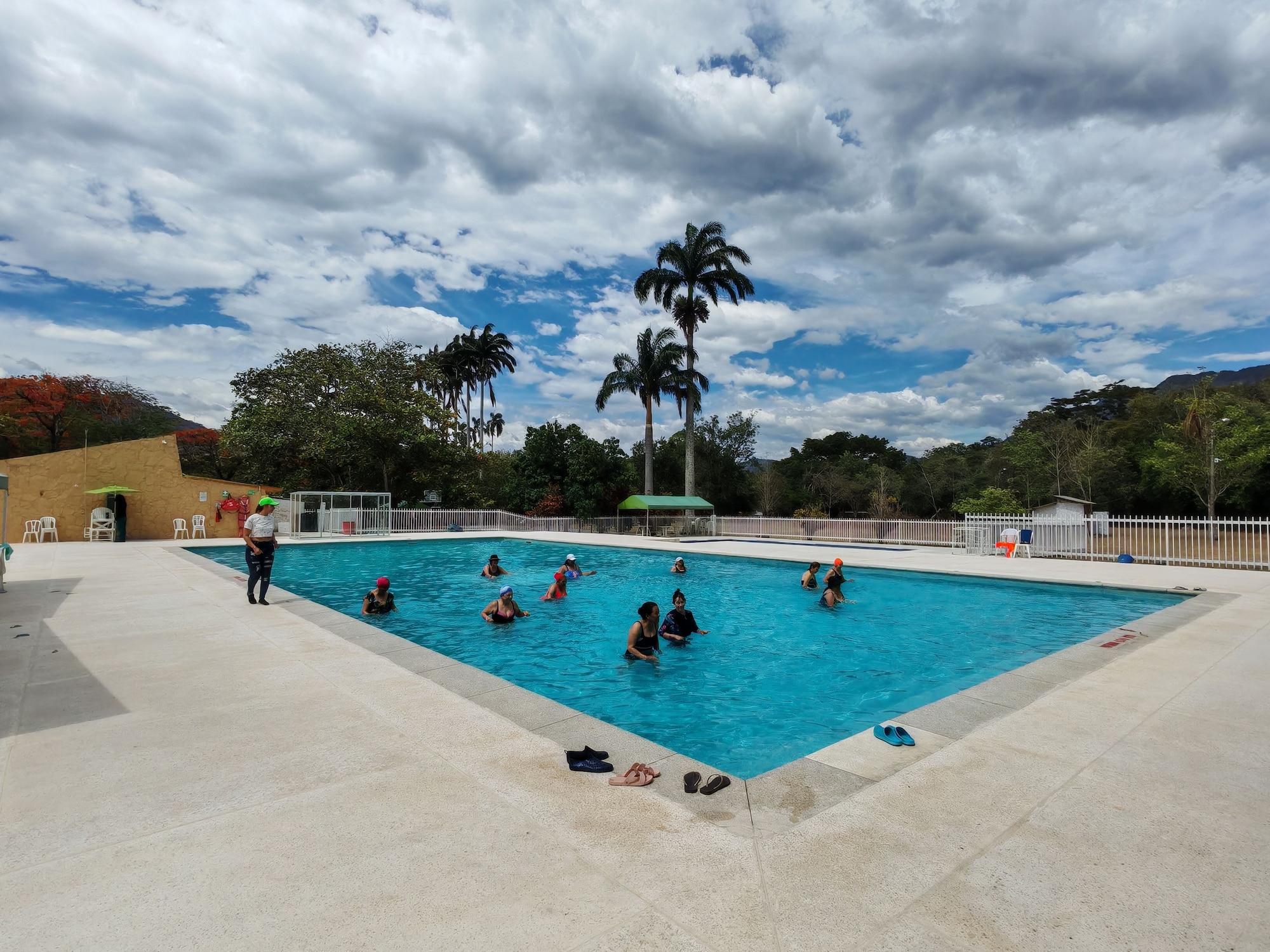 Vista Piscina Hotel Las Palmeras
