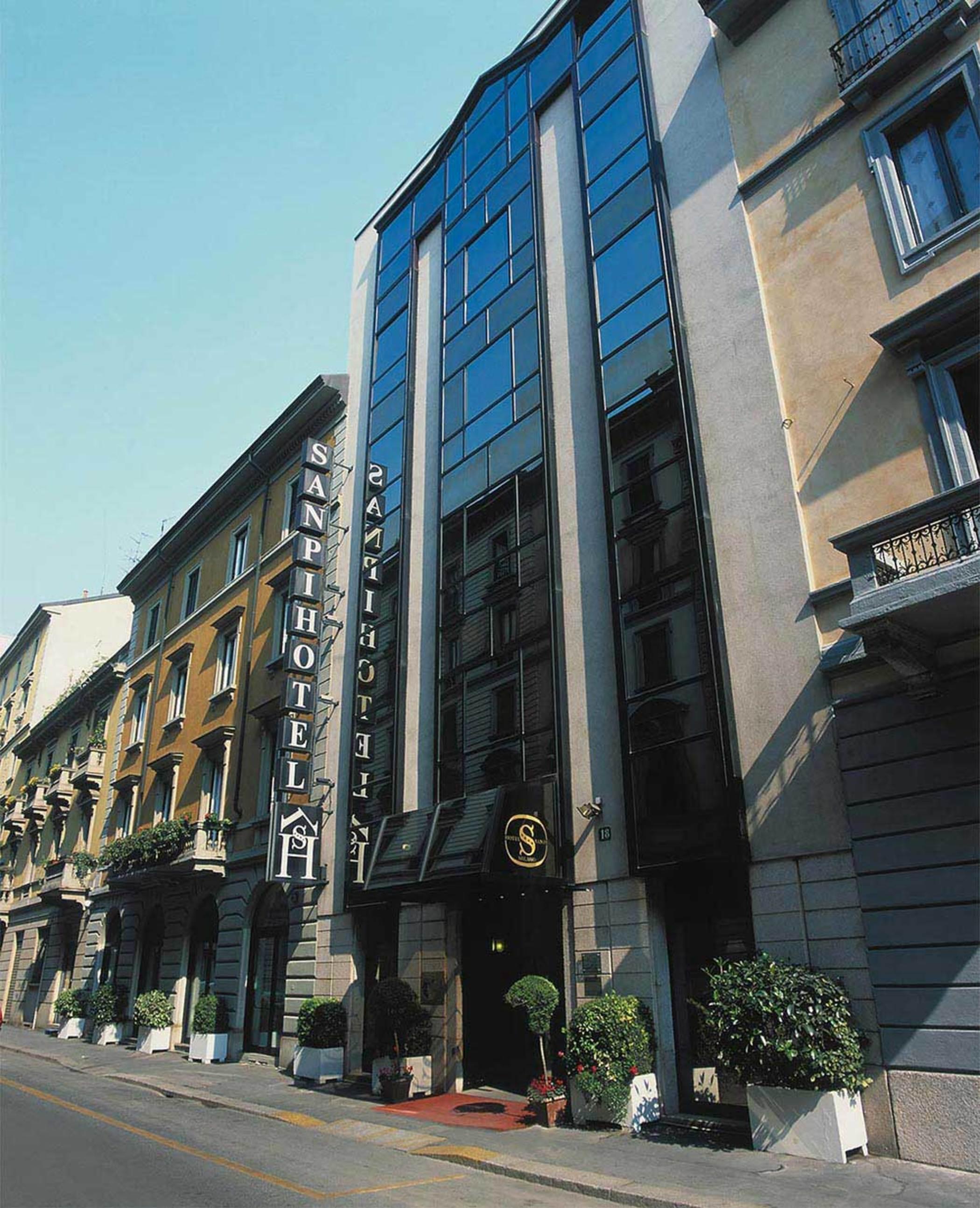 Vista Exterior Hotel Sanpi Milano