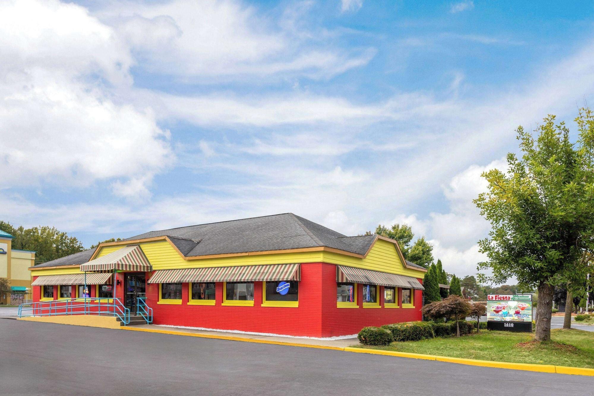 Restaurant Days Inn & Suites by Wyndham Albany