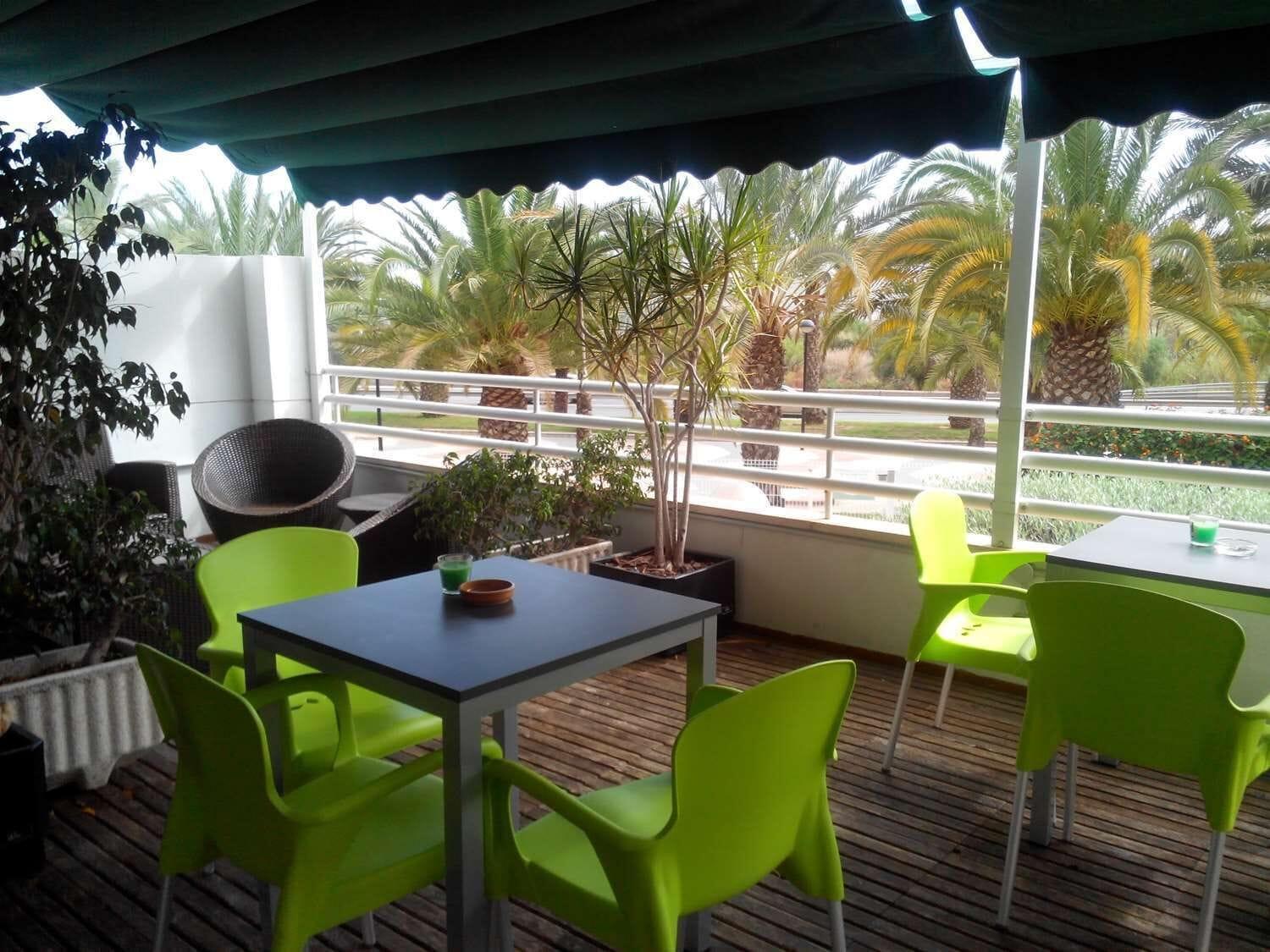 Equipamiento de Habitación Travelodge Alicante Puerto