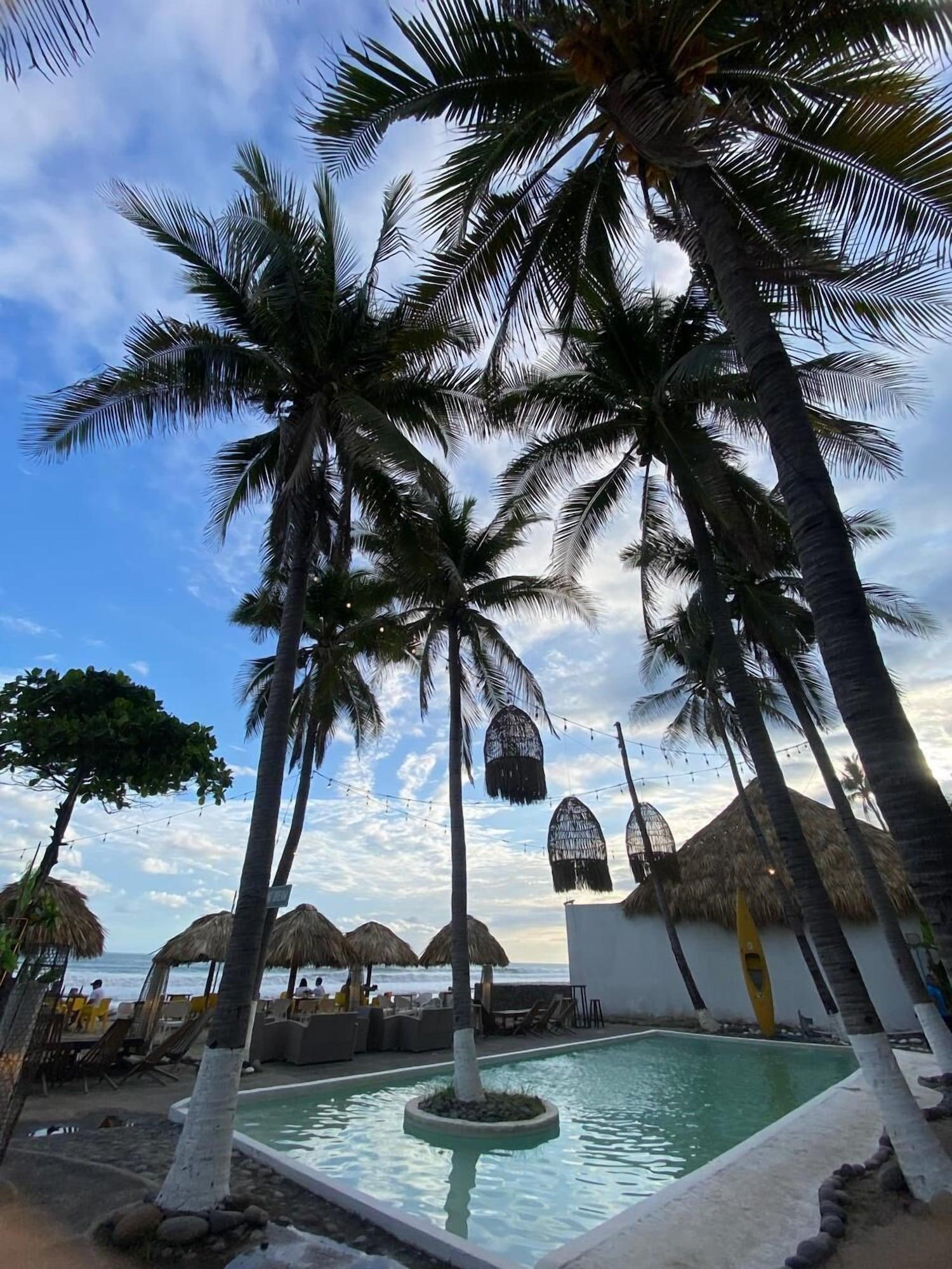 Vista da fachada Hotel Baru