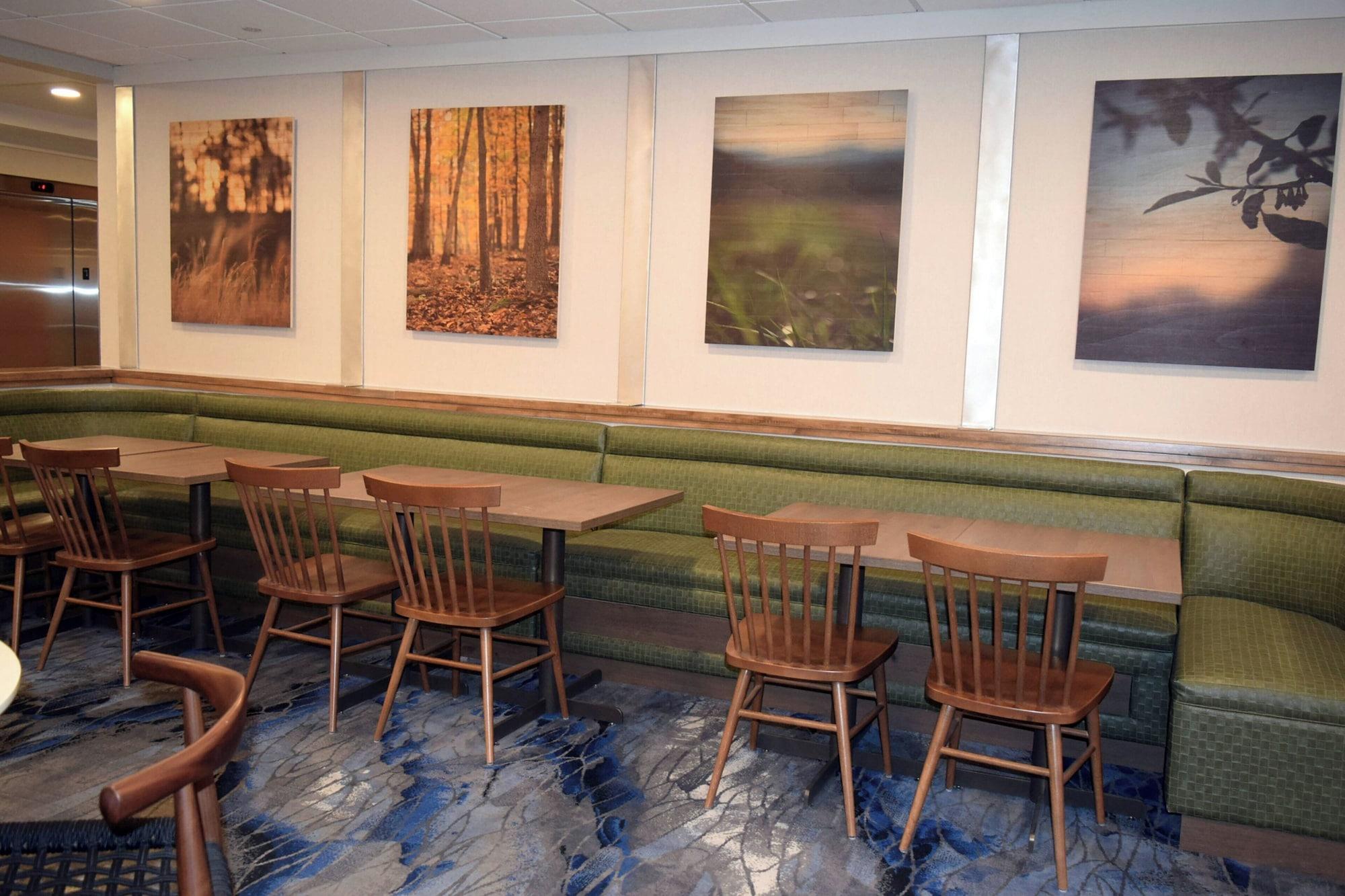 Restaurant Fairfield Inn and Suites by Marriott Youngstown Austintown