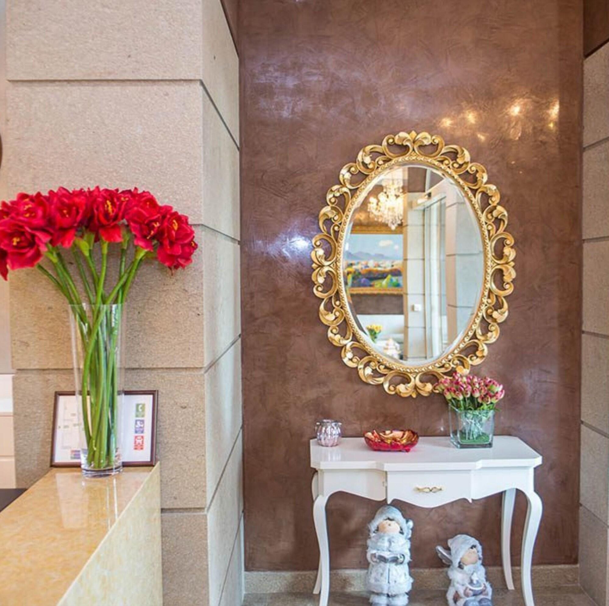 Vista Lobby Hotel Opera