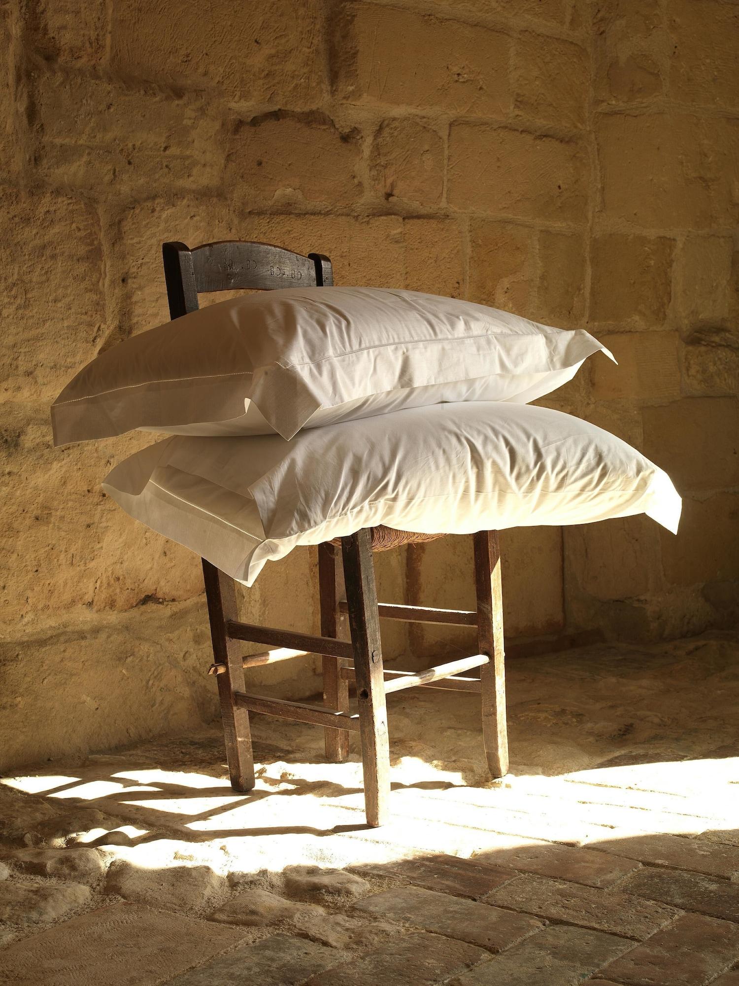 Set de Habitación Sextantio Le Grotte Della Civita