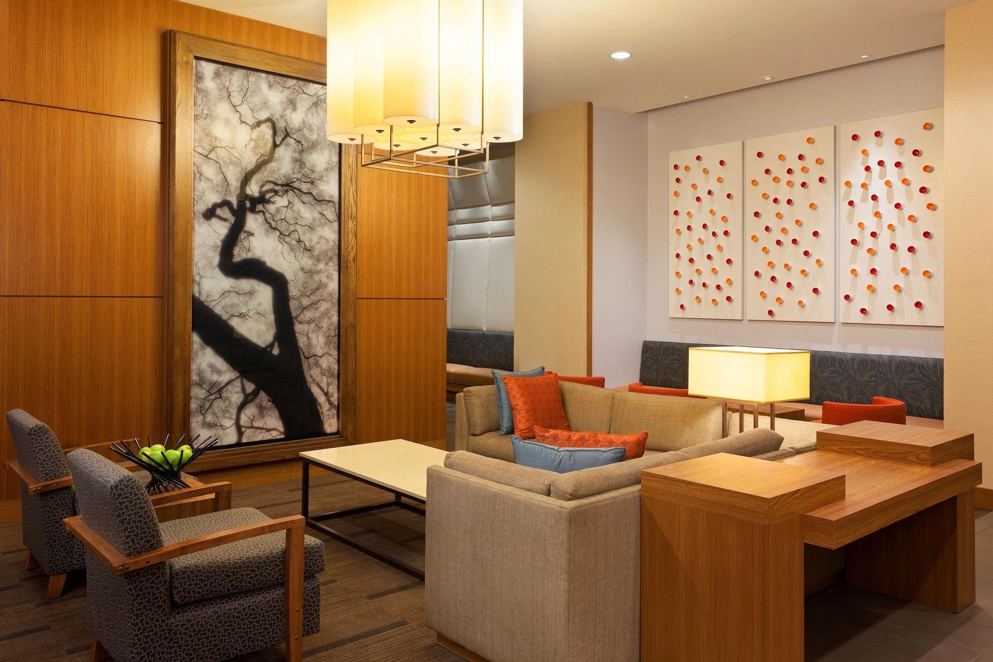 Vista Lobby Hyatt Place Austin Downtown