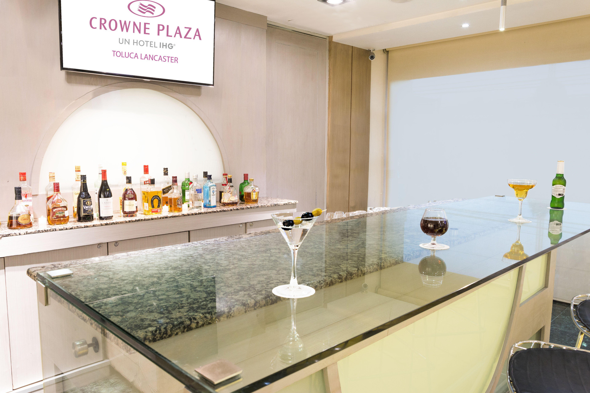 Vista Exterior Crowne Plaza Toluca Lancaster by IHG