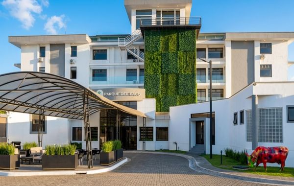 Parque del Lago Boutique Hotel