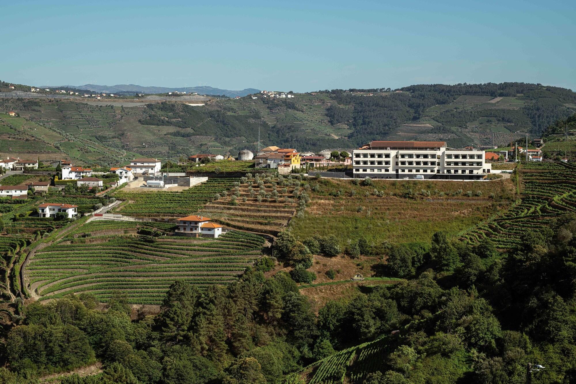 Vista Exterior MW Douro Wine & Spa