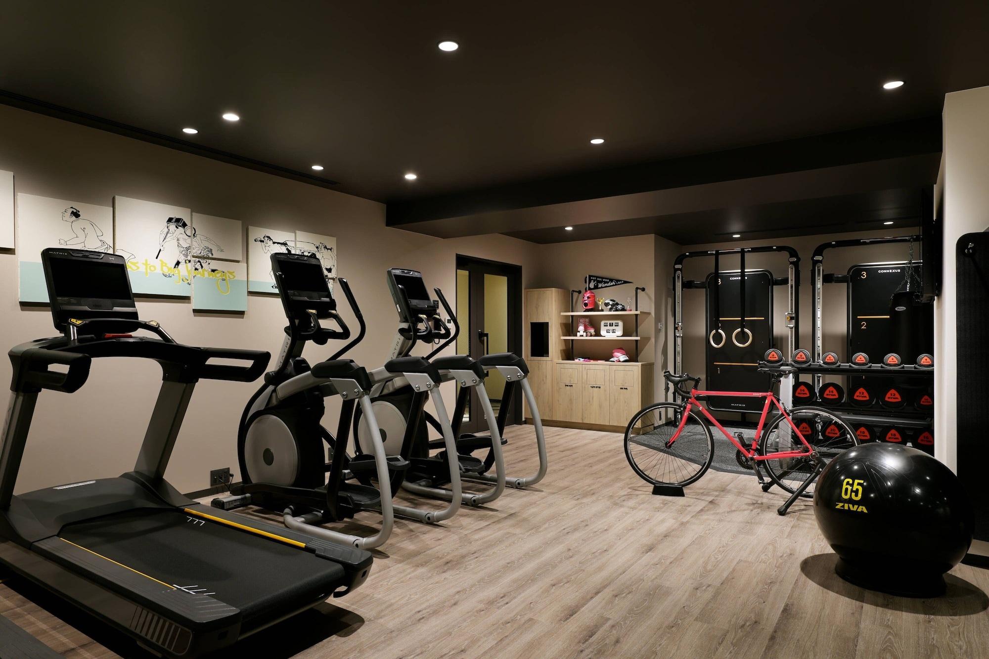 Gimnasio Moxy Kyoto