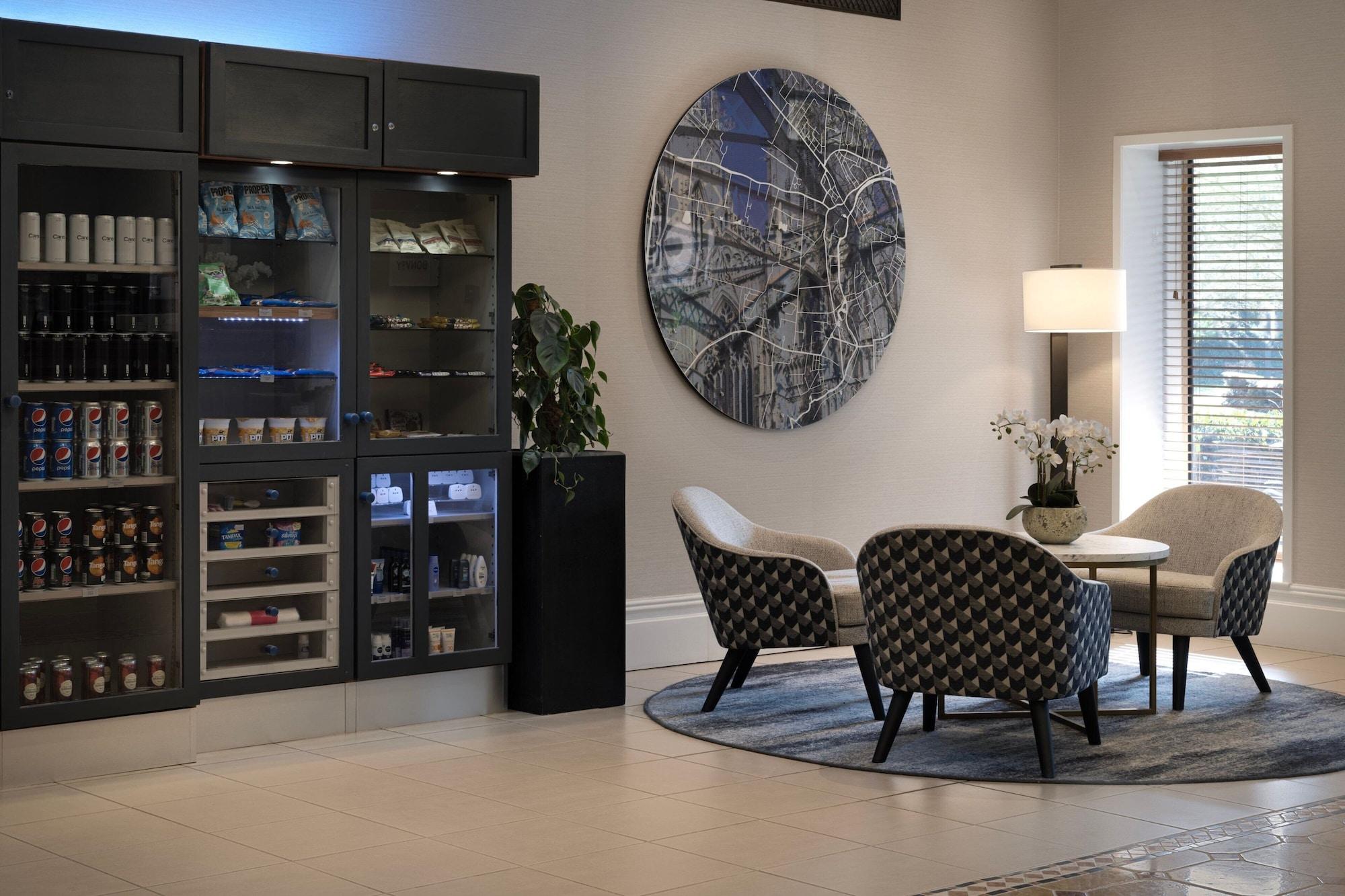 Vista Lobby Delta Hotels by Marriott Huntingdon