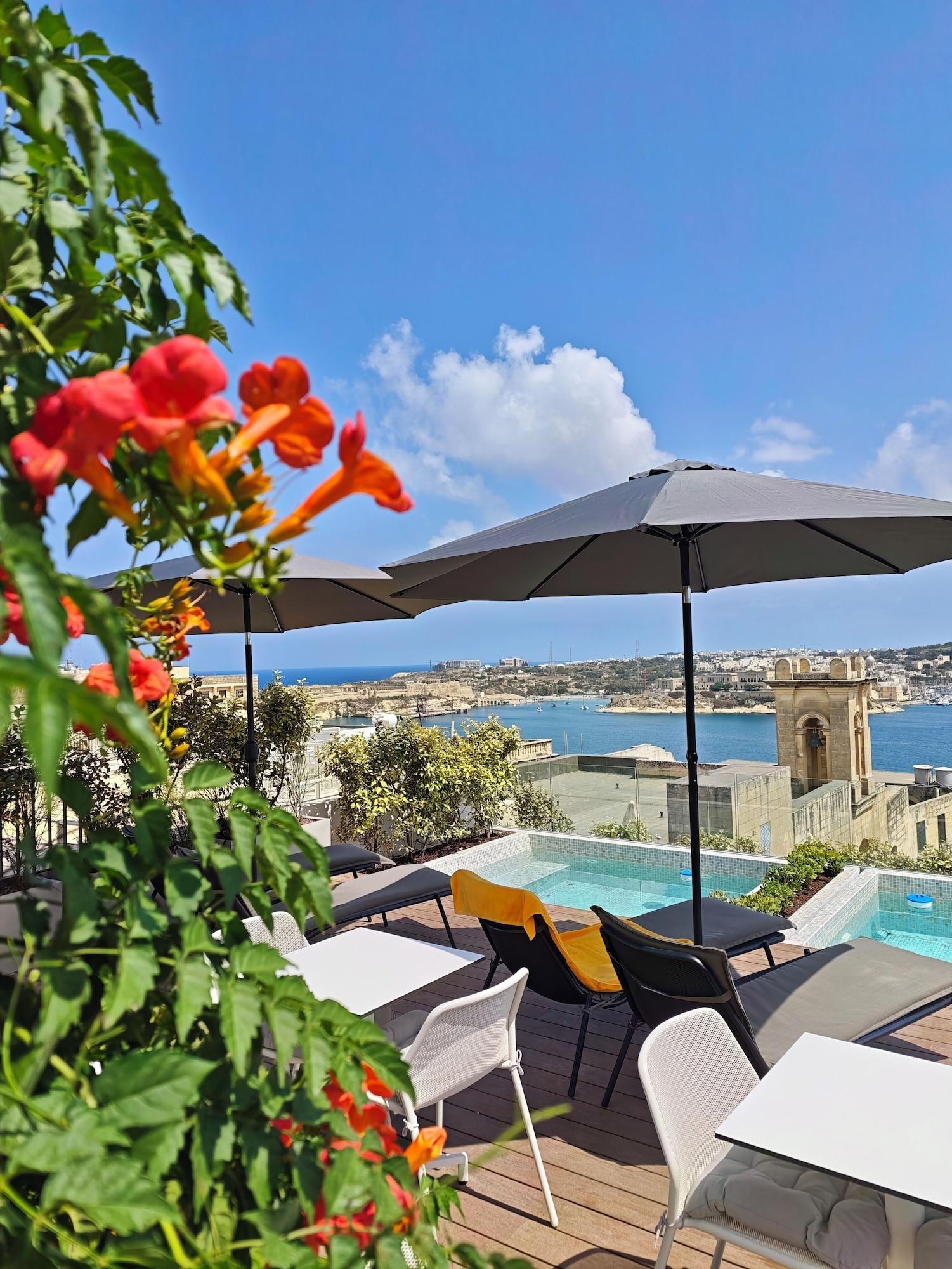 Vista Piscina Ursulino Valletta