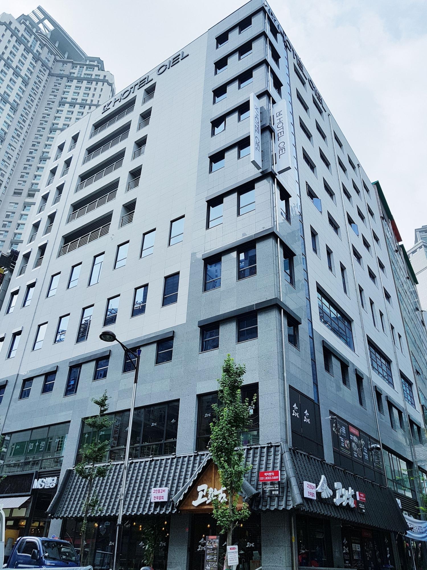 Vista Exterior Hotel Ciel