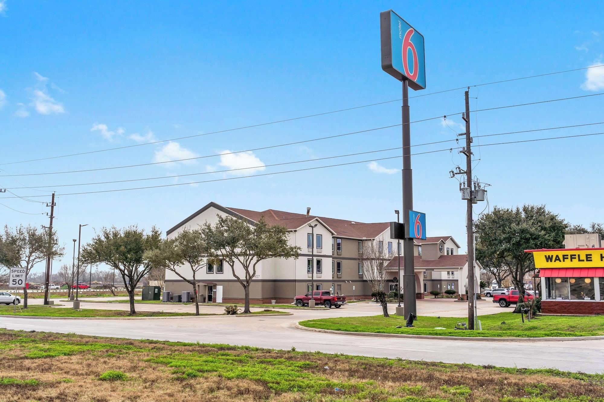 Varios Motel 6 Rosenberg, TX