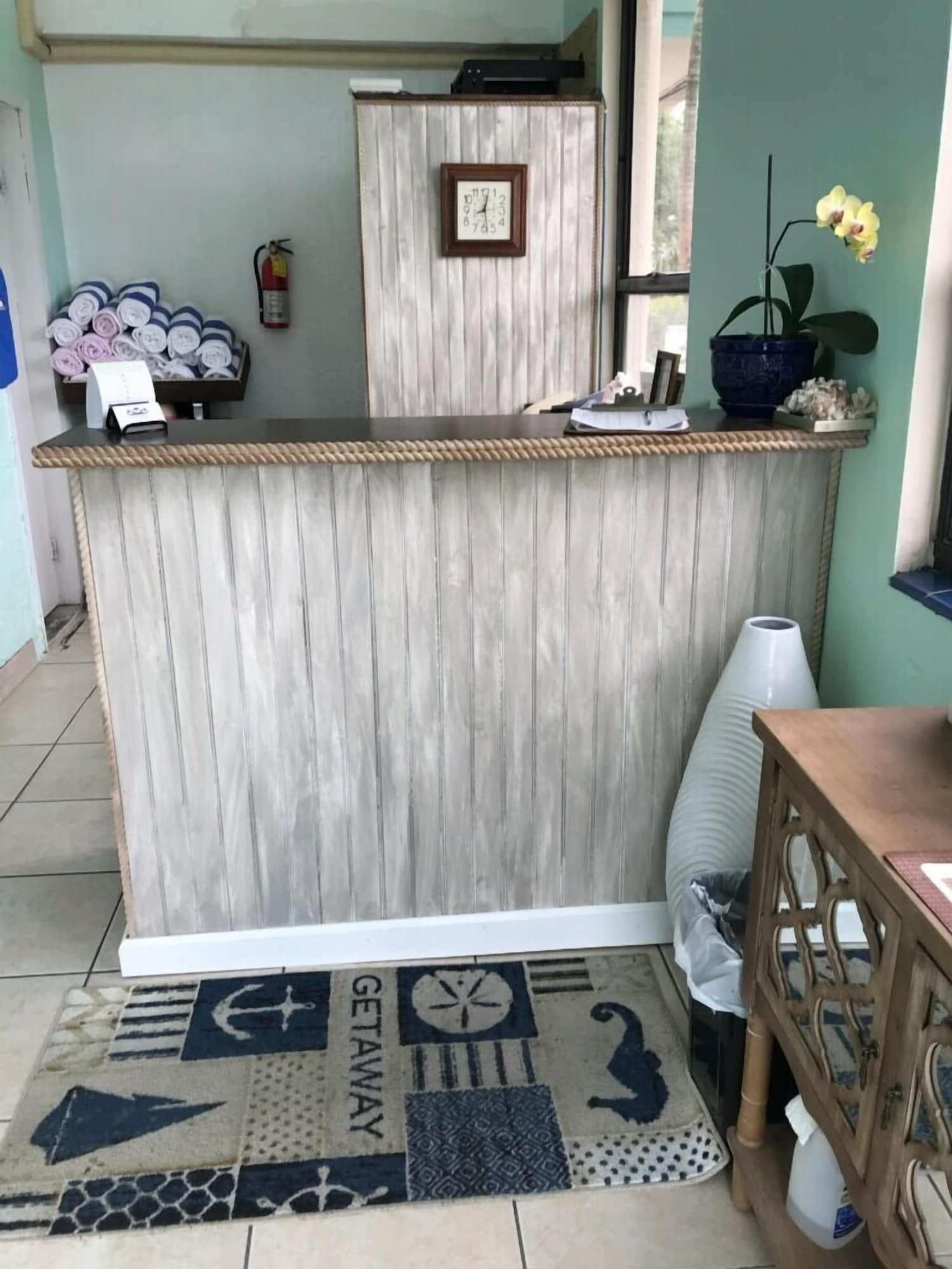 Vista Lobby Malibu Resort Motel