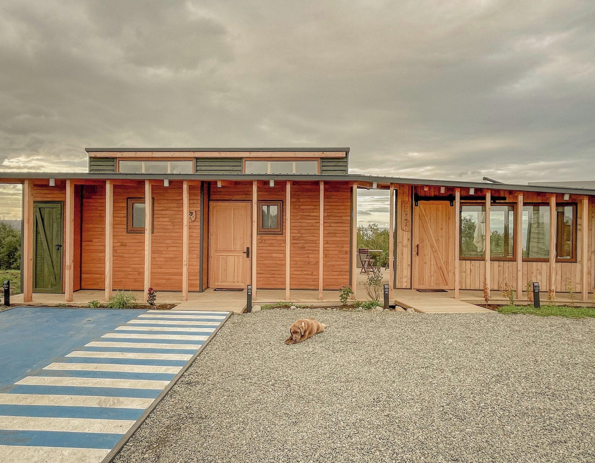 Vista Lobby Ave Lodge