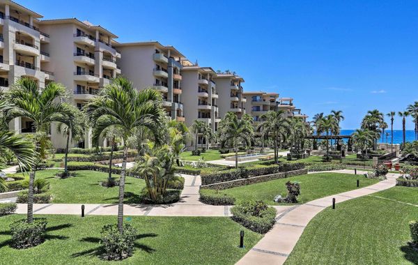 Villa La Estancia Condo: Pools, Hot Tub, & Balcony - Hoteles 4 estrellas en Cabo San Lucas