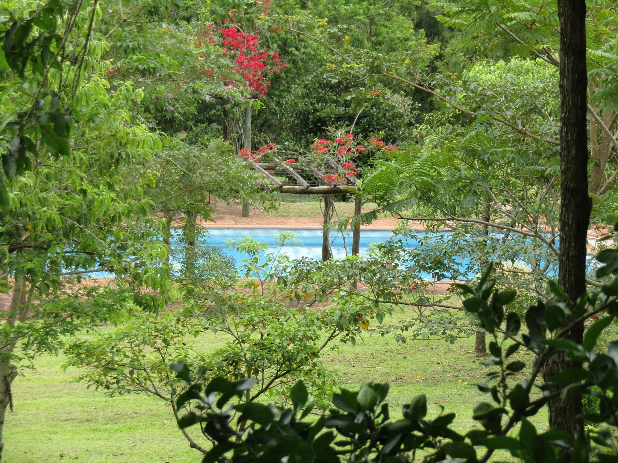Vista Piscina Ytororo Lodge