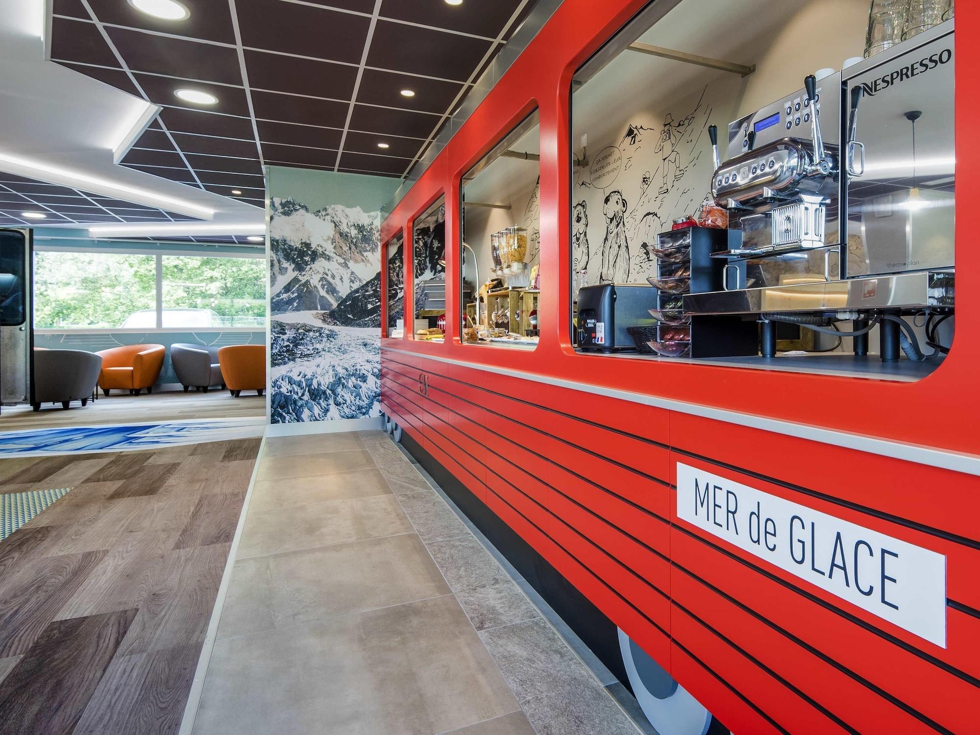 Vista Exterior ibis Styles Sallanches Pays du Mont-Blanc