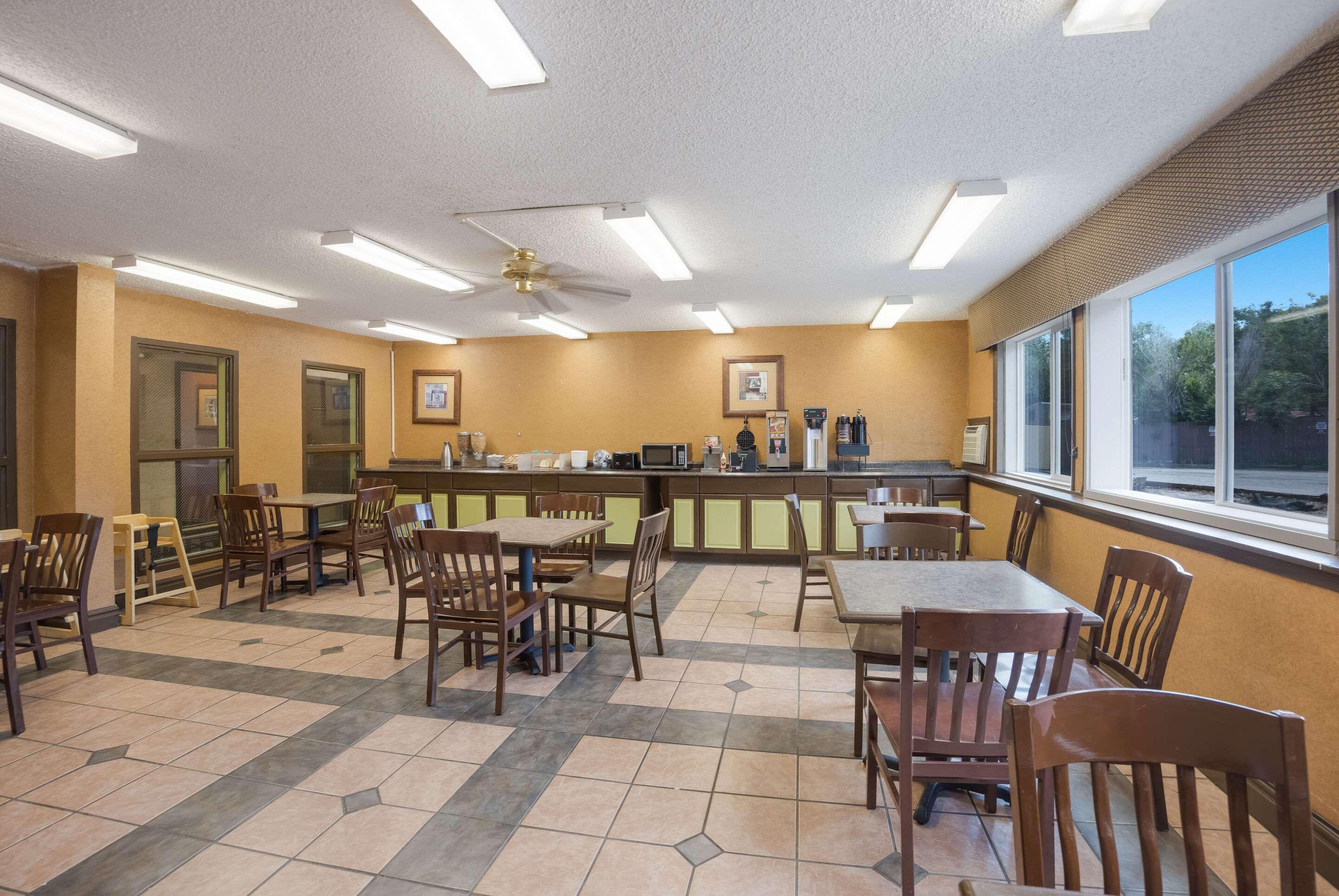 Restaurant Rodeway Inn