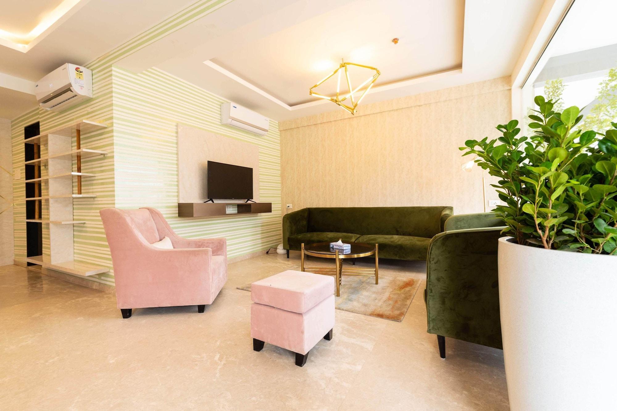 Vista Lobby StayBird B Suite, Business Hotel