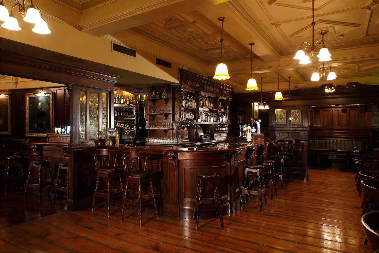 Bar/Salón Old Ground Hotel