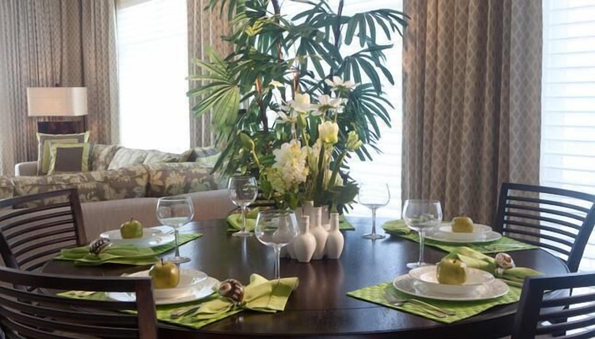 Restaurant The Venetian on Grace Bay