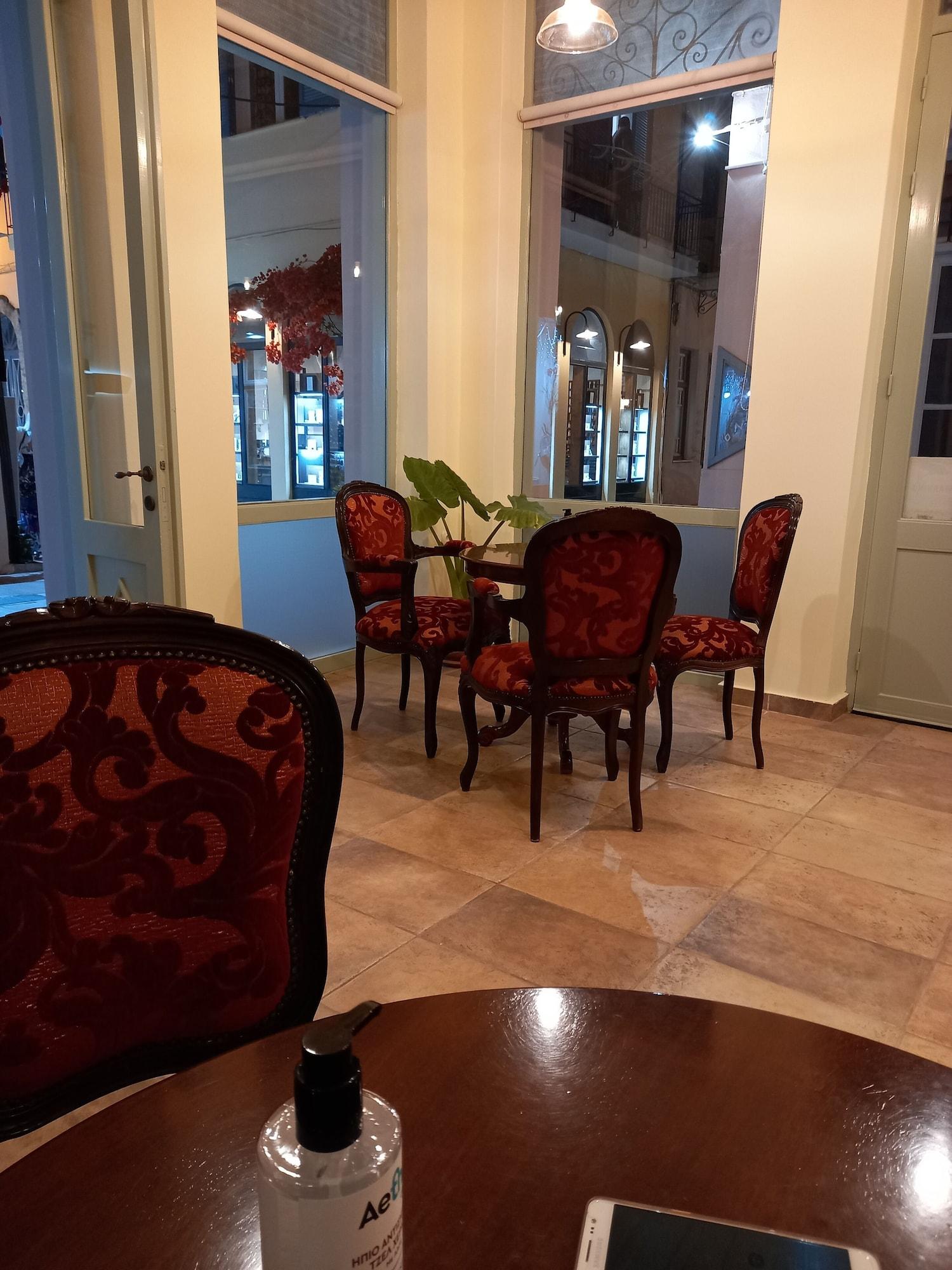 Bar/Salón Andromeda Suites