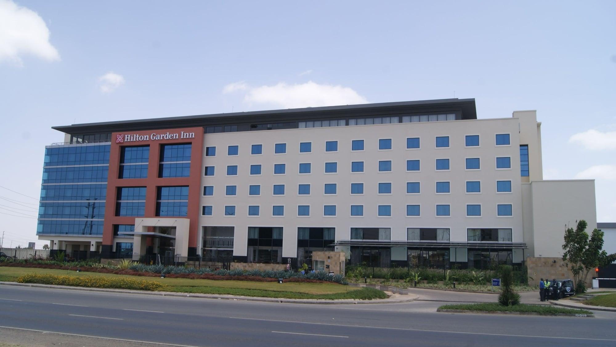 Vista Exterior Hilton Garden Inn Nairobi Airport