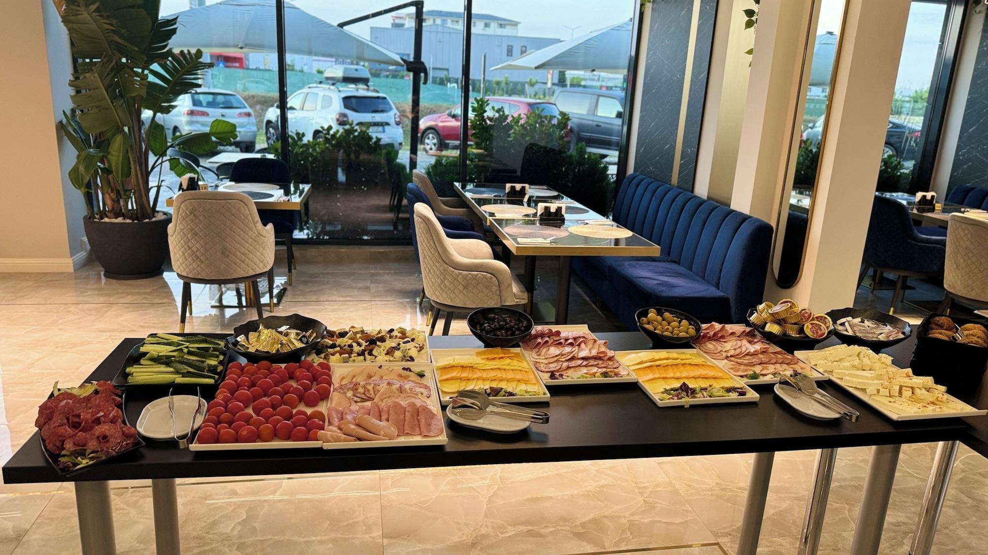 Restaurant ELITTE INN & SUITES