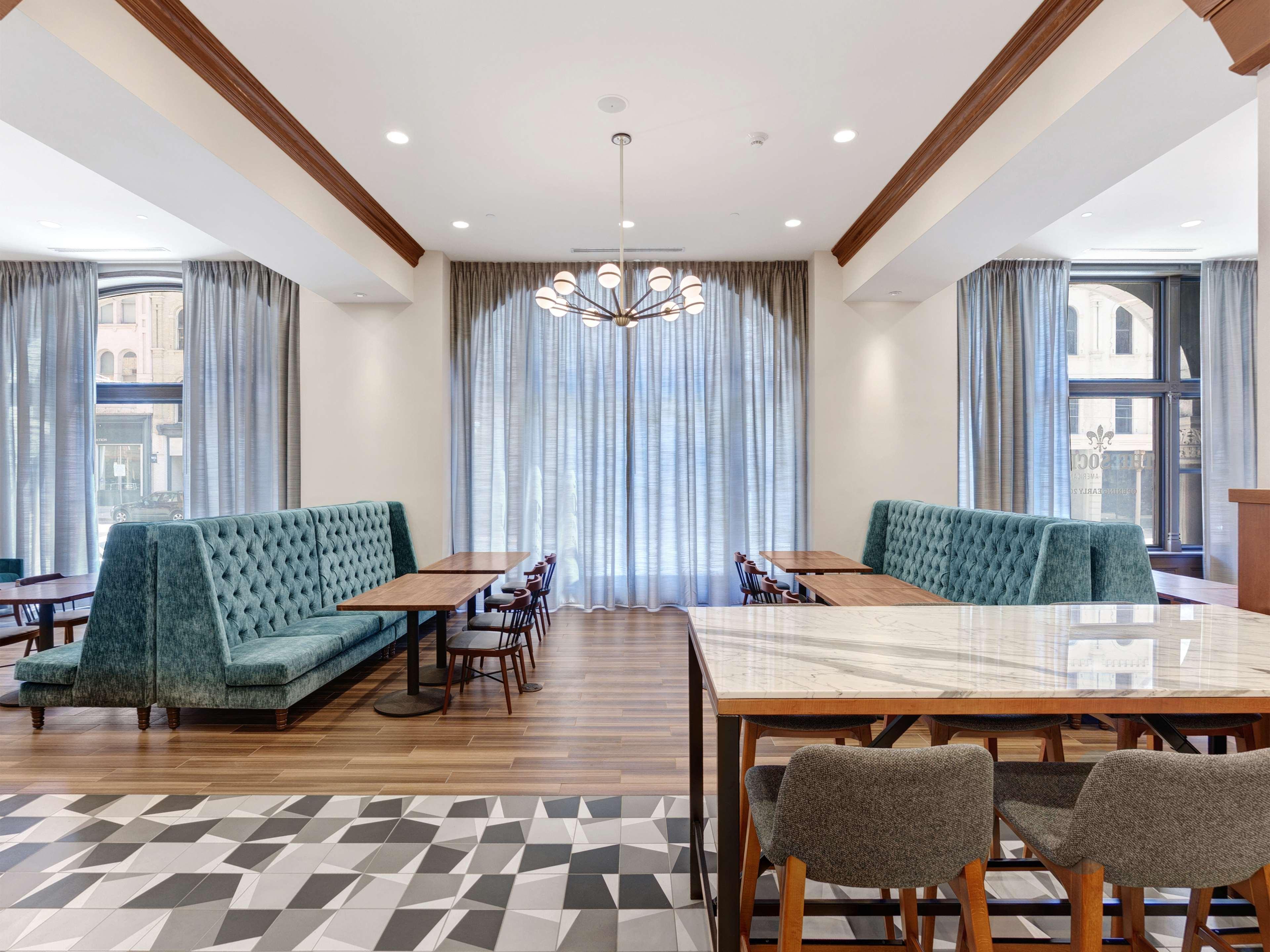 Restaurant Hilton Garden Inn Milwaukee Downtown