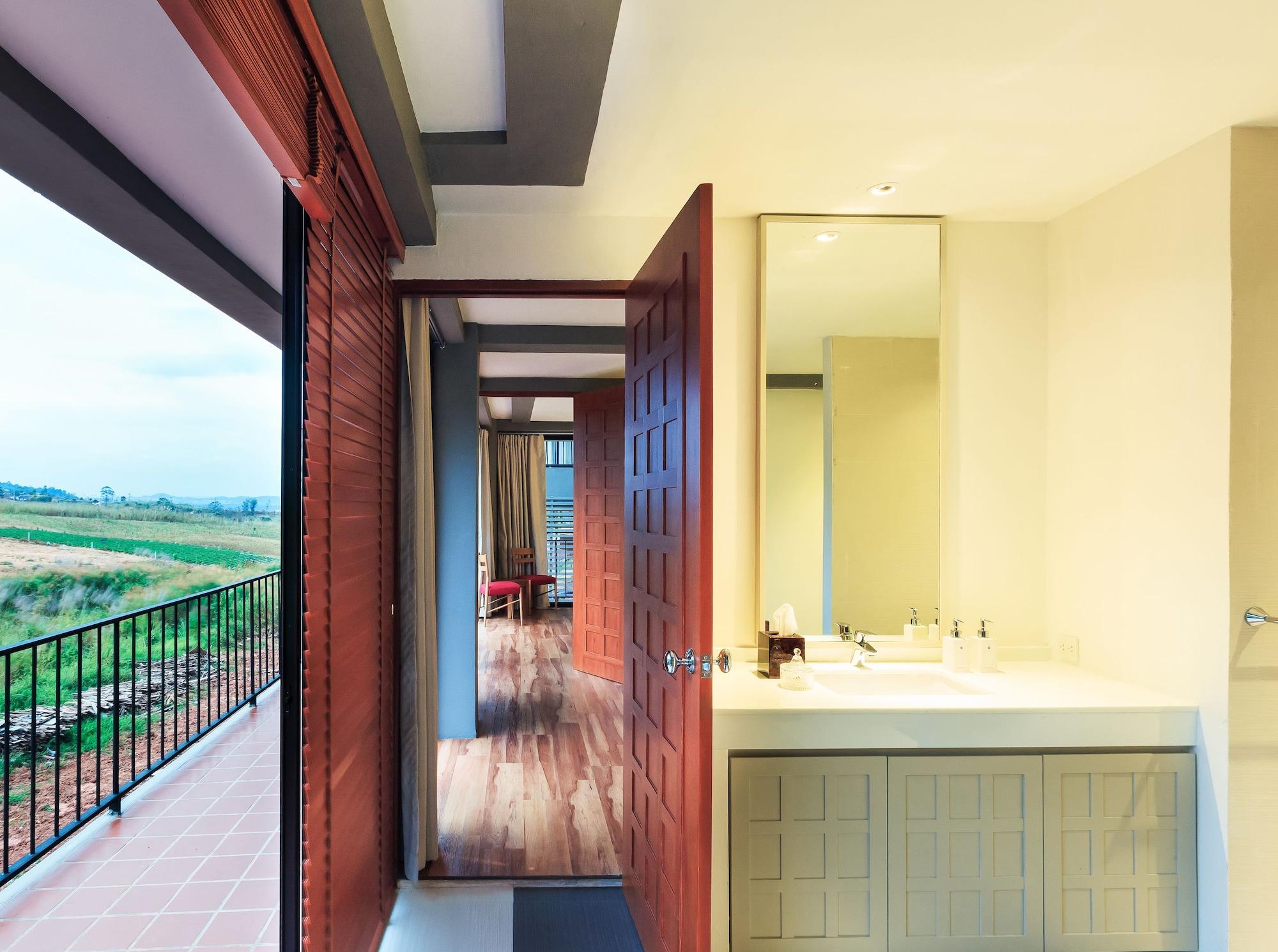 Equipamiento de Habitación Sirinati Khao Kho National Park