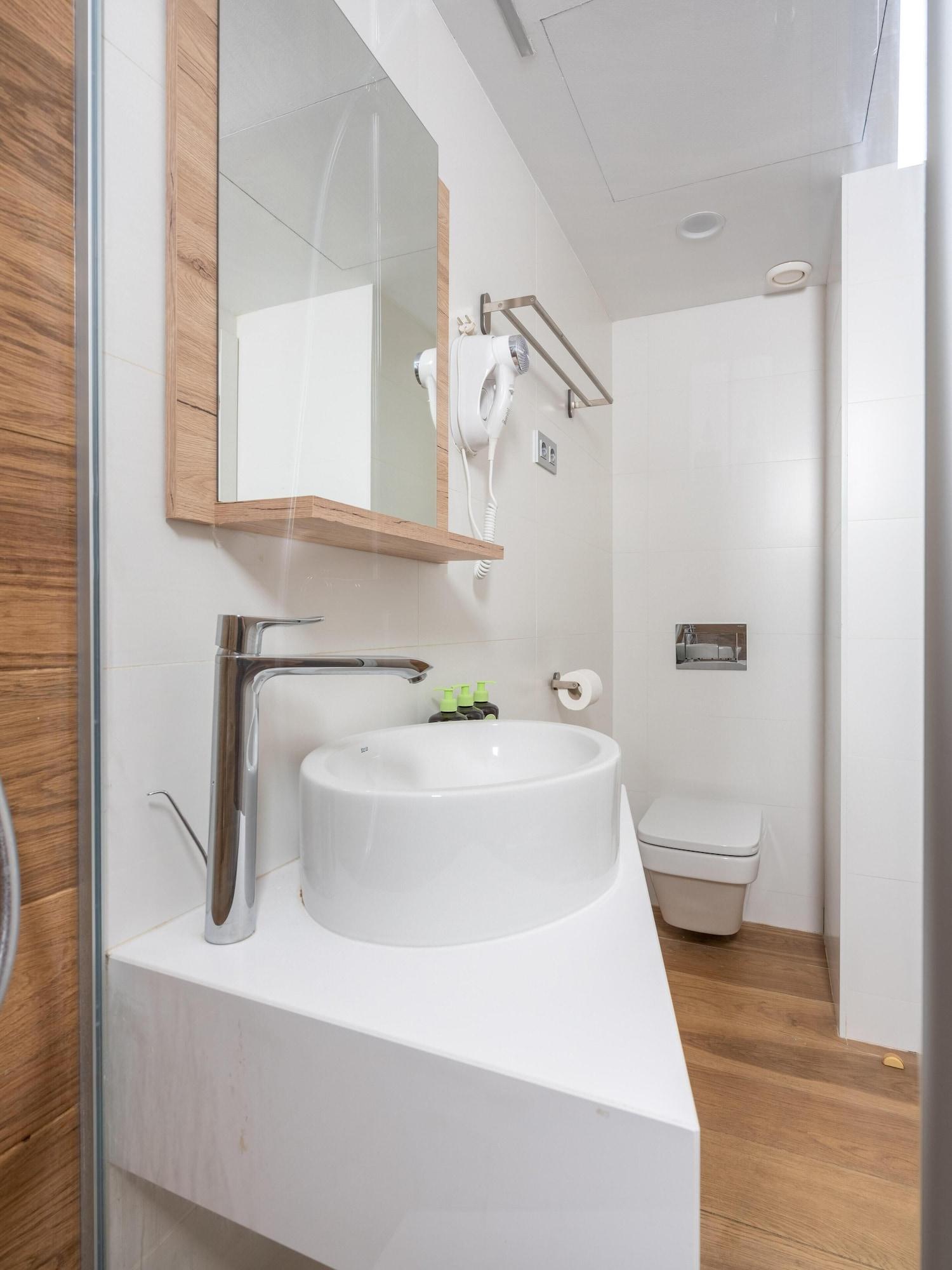 Equipamiento de Habitación Limehome Barcelona Carrer de Fontcoberta