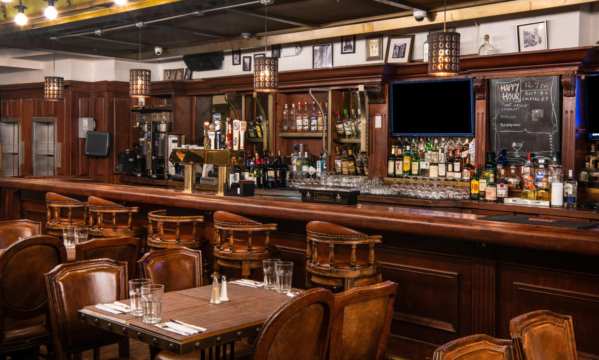 Bar/Salón Holiday Inn Manhattan-Financial District, an IHG Hotel