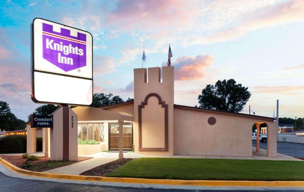 Knights Inn Tucker